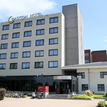 호텔 Bastion 3*