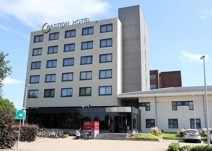 Hotel Bastion 3*
